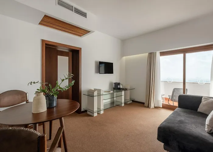 Hotel Sao Felix Hillside & Nature 4*