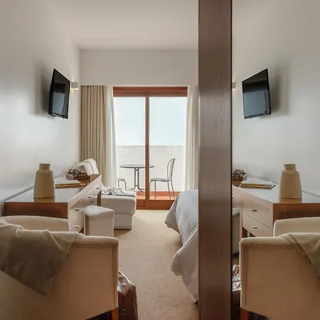 Sao Felix Hillside & Nature Hotel 4*