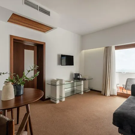 מלון Sao Felix Hillside & Nature 4*