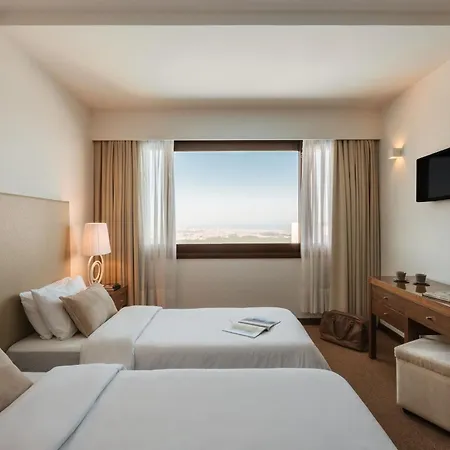 מלון Sao Felix Hillside & Nature 4*