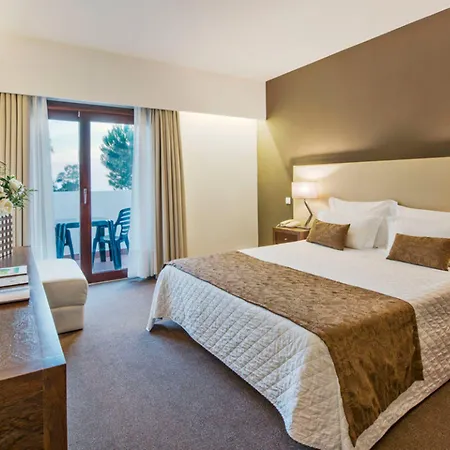 מלון Sao Felix Hillside & Nature 4*