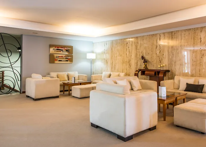 사오 펠릭스 힐사이드 앤 네이처 4*