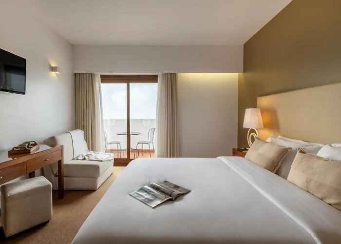 מלון Sao Felix Hillside & Nature 4*