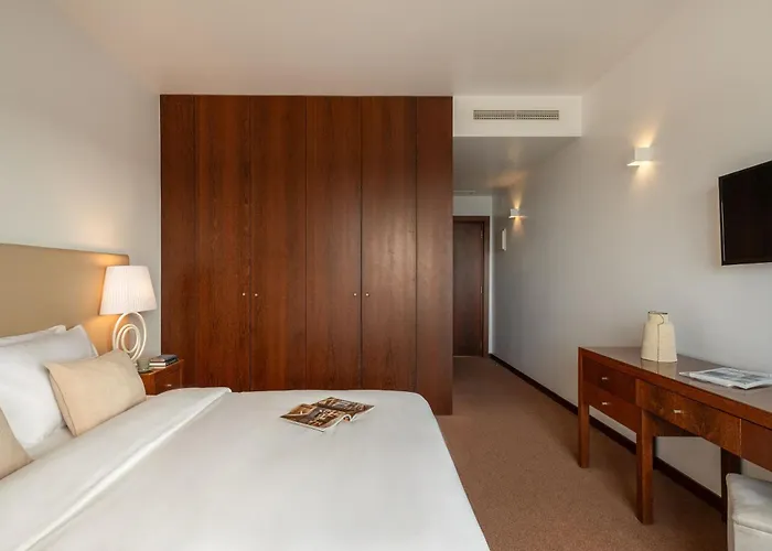 사오 펠릭스 힐사이드 앤 네이처 포보아데바짐