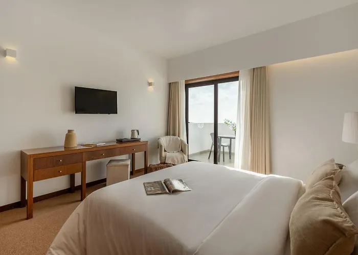 Sao Felix Hillside & Nature