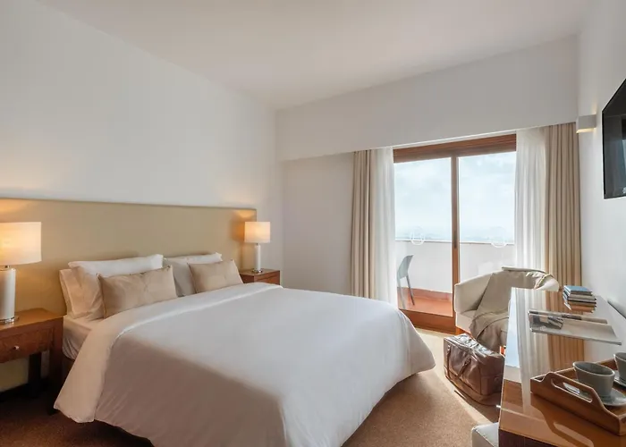 Sao Felix Hillside & Nature 4*