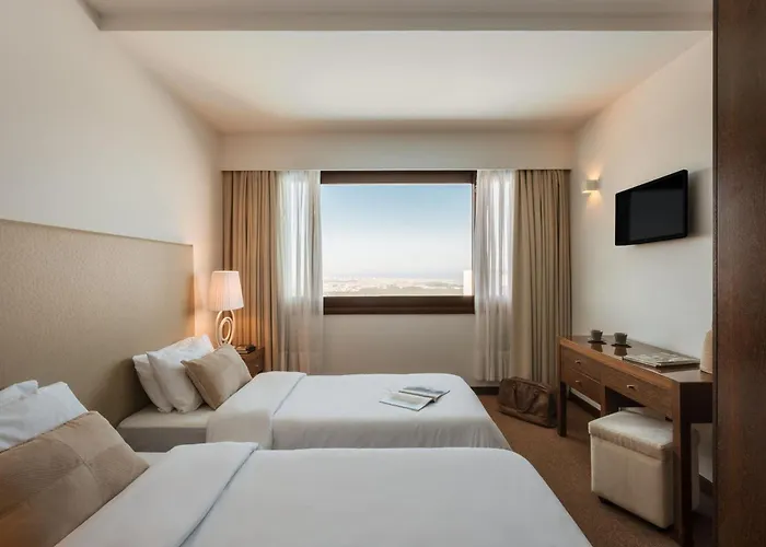 מלון Sao Felix Hillside & Nature 4*